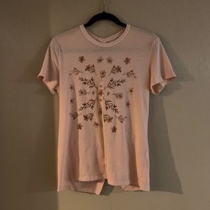 Large Lucky brand t shirt with gathering style